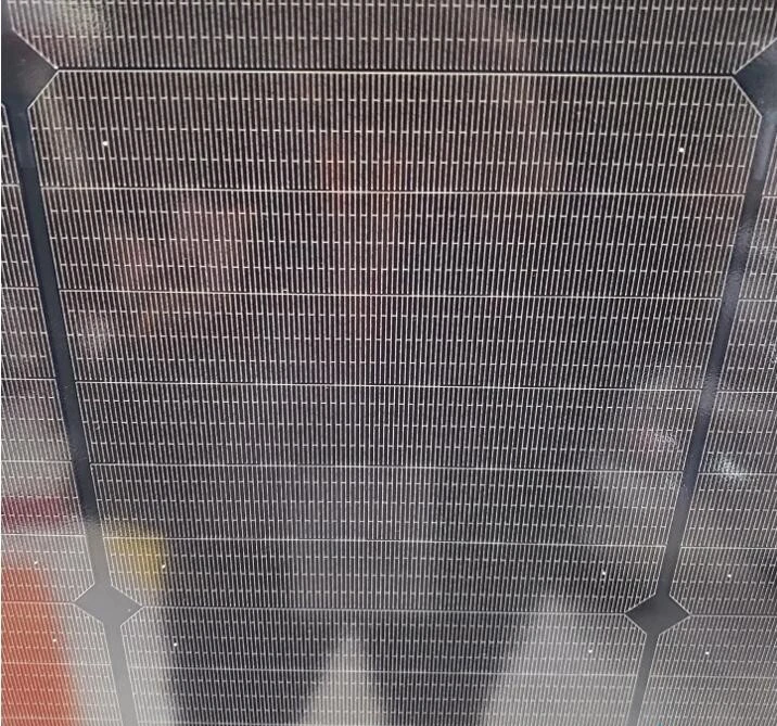 Shingled modules on display at Canadian Solar's 2019 SPI show Shingled modules on display at Canadian Solar's 2019 SPI show