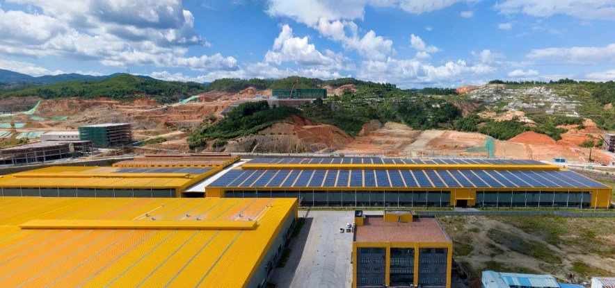 Adjustable Front Leg Solar Mounting Factory Show